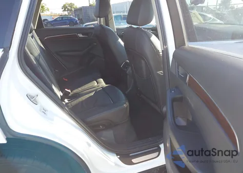 2011 Audi Q5 2.0T Premium z USA, uszkodzony, nr VIN WA1LFAFP0BA099061